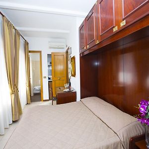 Studio met een King Size Bed